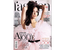 Este mes de septiembre de 2018, dos productos Mary Kay aparecen en la revista Hola Fashion.