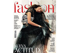 Portada de la revista Hola Fashion de agosto de 2020 con productos destacados Mary Kay