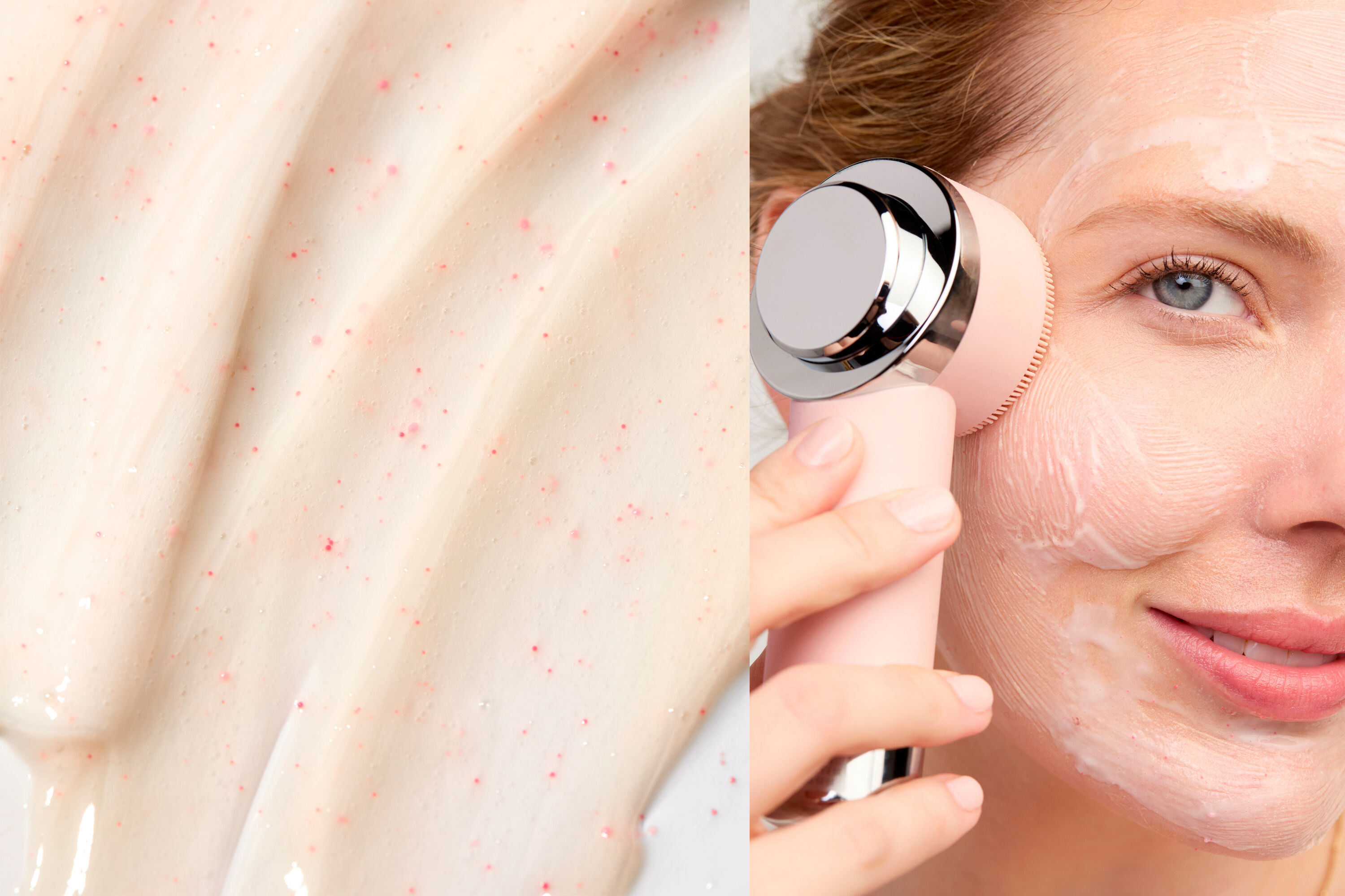 Mujer limpi&aacute;ndose la cara con el cepillo Skinvigorate