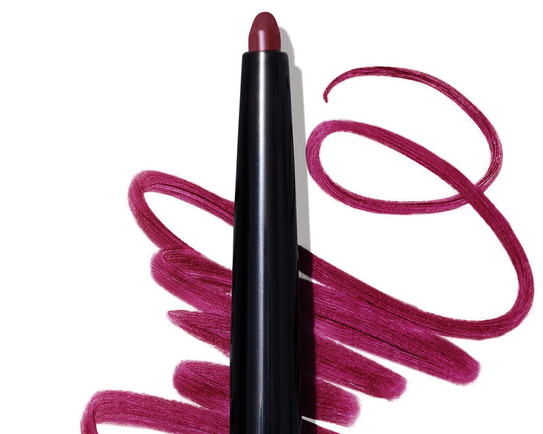 Delineador de labios en tono berry